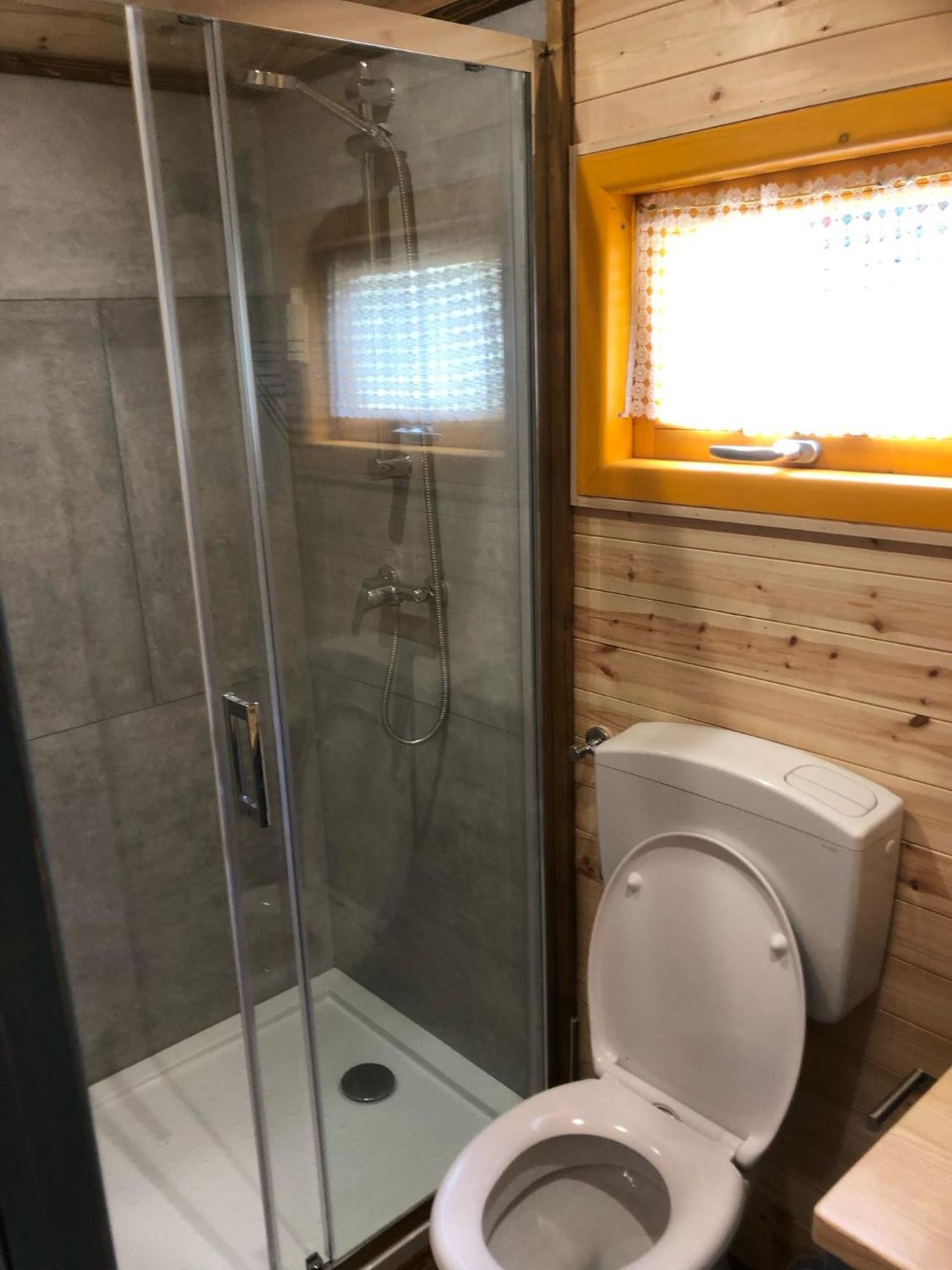 Agriturismo La Rovere - I Carrozzoni Gitani Cossano Belbo Dış mekan fotoğraf